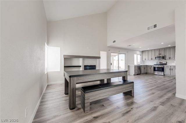 7946 Kentshire Drive, Las Vegas, NV 89117