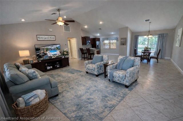 241 Sheppard Road NW, Lake Placid, FL 33852