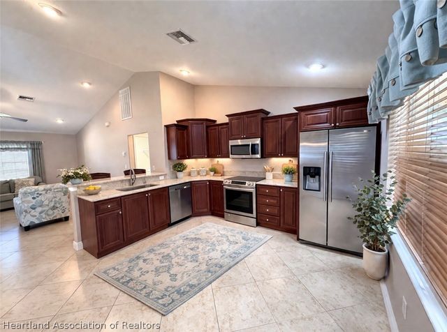 241 Sheppard Road NW, Lake Placid, FL 33852