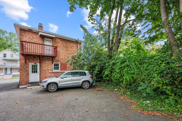 23 Hotchkiss Street, Middletown, CT 06457