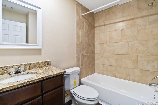 1033 Rivas, San Antonio, TX 78207