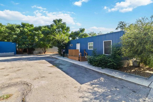 1033 Rivas, San Antonio, TX 78207