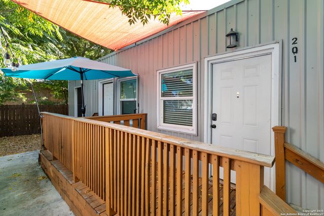 1033 Rivas, San Antonio, TX 78207