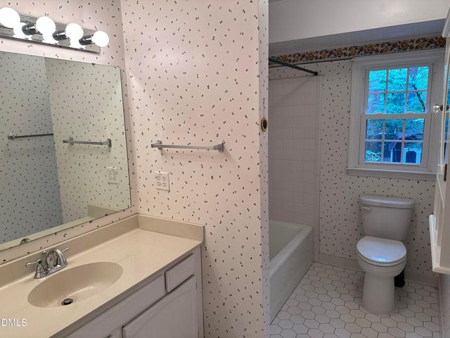 132 Kingston Drive, Chapel Hill, NC 27514
