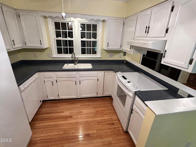 132 Kingston Drive, Chapel Hill, NC 27514