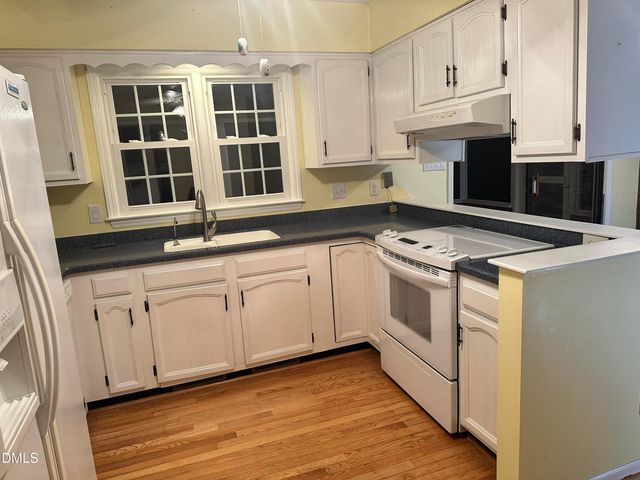 132 Kingston Drive, Chapel Hill, NC 27514
