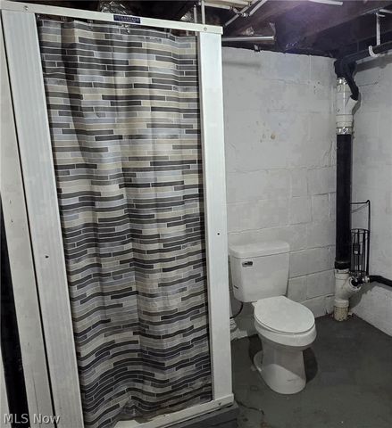 688 Dayton Street, Akron, OH 44310