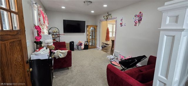 688 Dayton Street, Akron, OH 44310