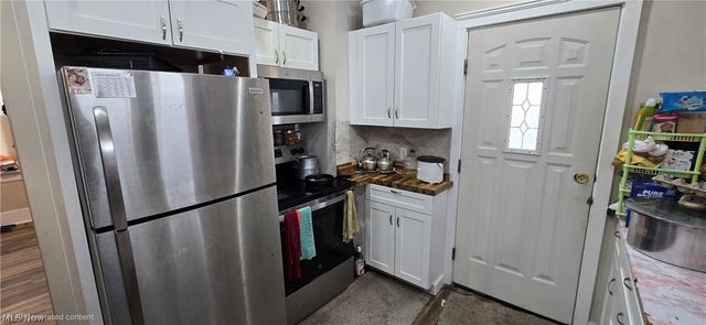 688 Dayton Street, Akron, OH 44310