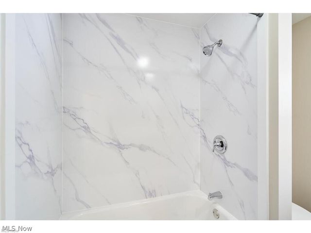 688 Dayton Street, Akron, OH 44310