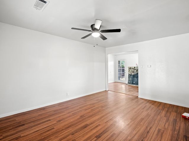 4743 E Lane Avenue, Fresno, CA 93702