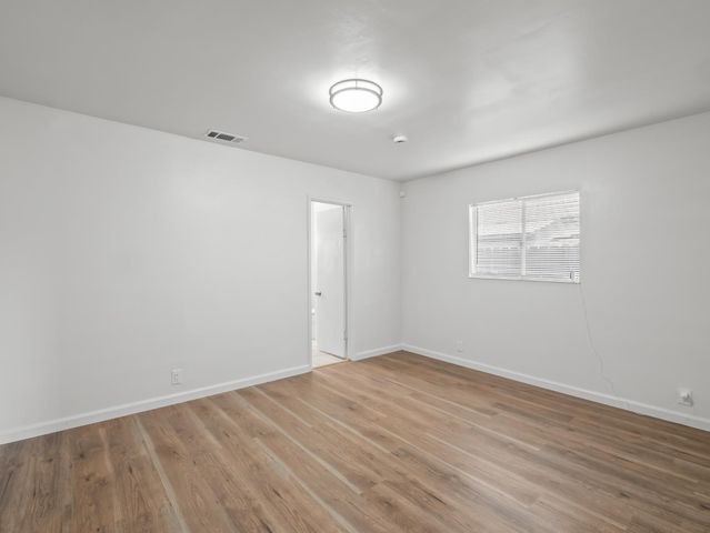 4743 E Lane Avenue, Fresno, CA 93702