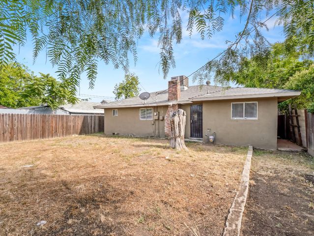 4743 E Lane Avenue, Fresno, CA 93702