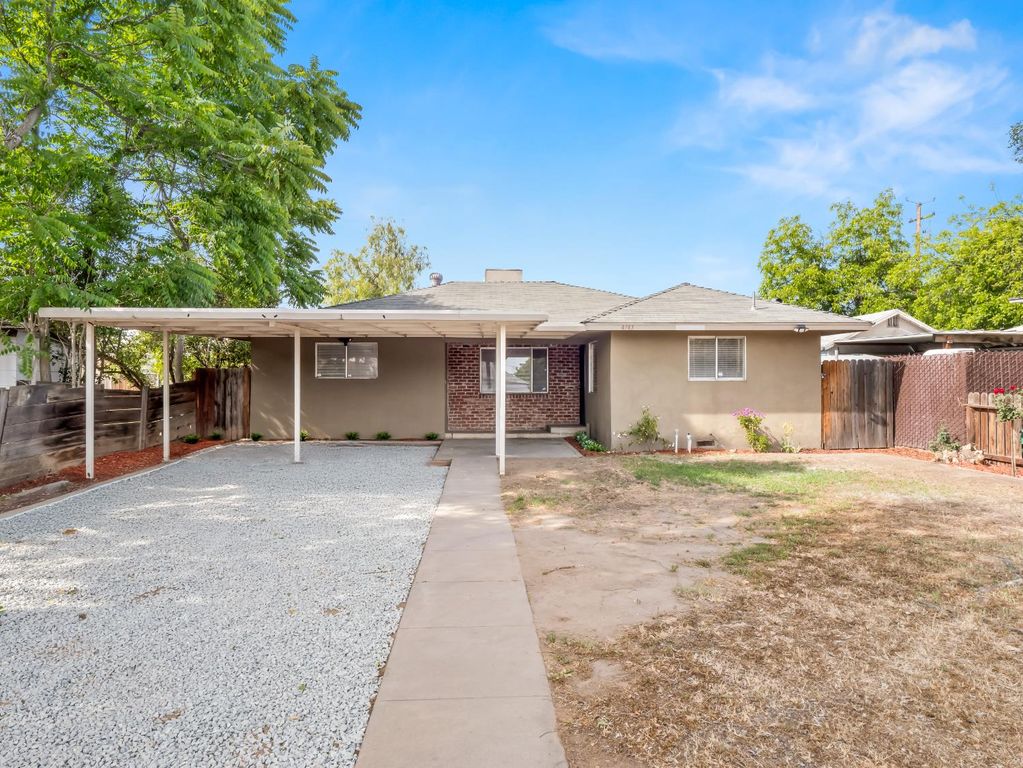 4743 E Lane Avenue, Fresno, CA 93702
