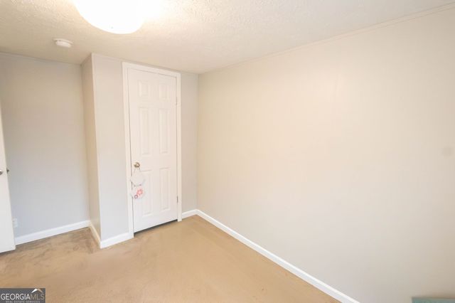 112 Fisherman Cove, Lavonia, GA 30553