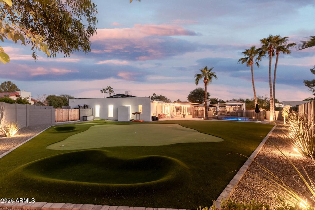 Image 53 of property listing at 14426 N 55TH Place, Scottsdale, AZ 85254