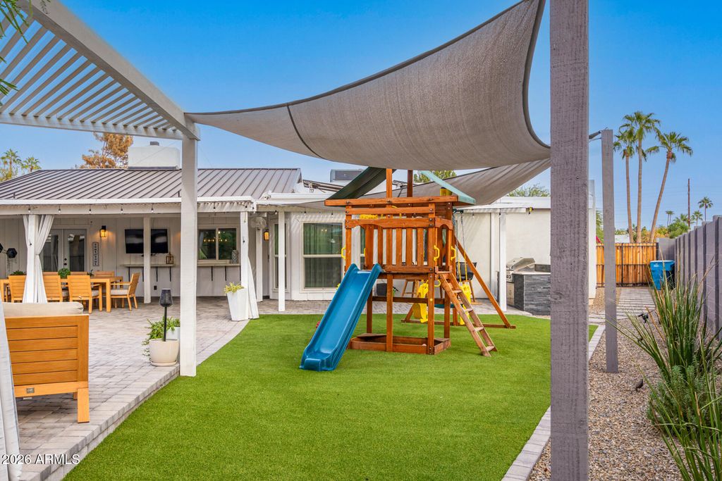 Image 61 of property listing at 14426 N 55TH Place, Scottsdale, AZ 85254