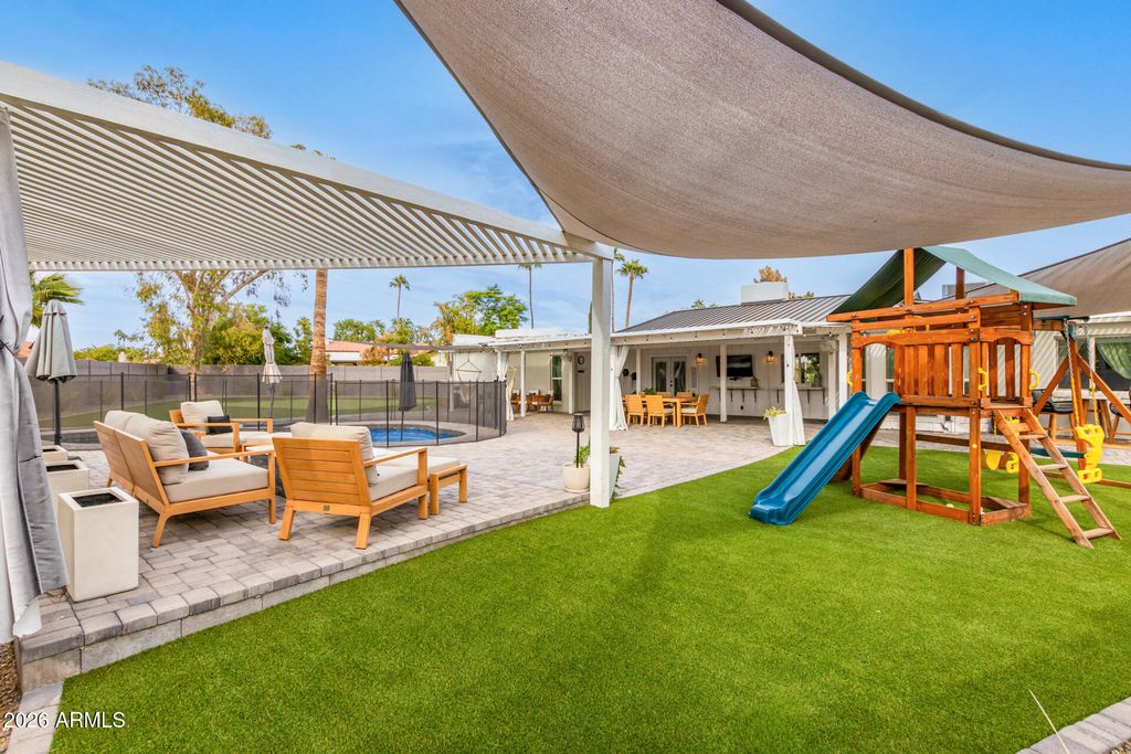 Image 62 of property listing at 14426 N 55TH Place, Scottsdale, AZ 85254