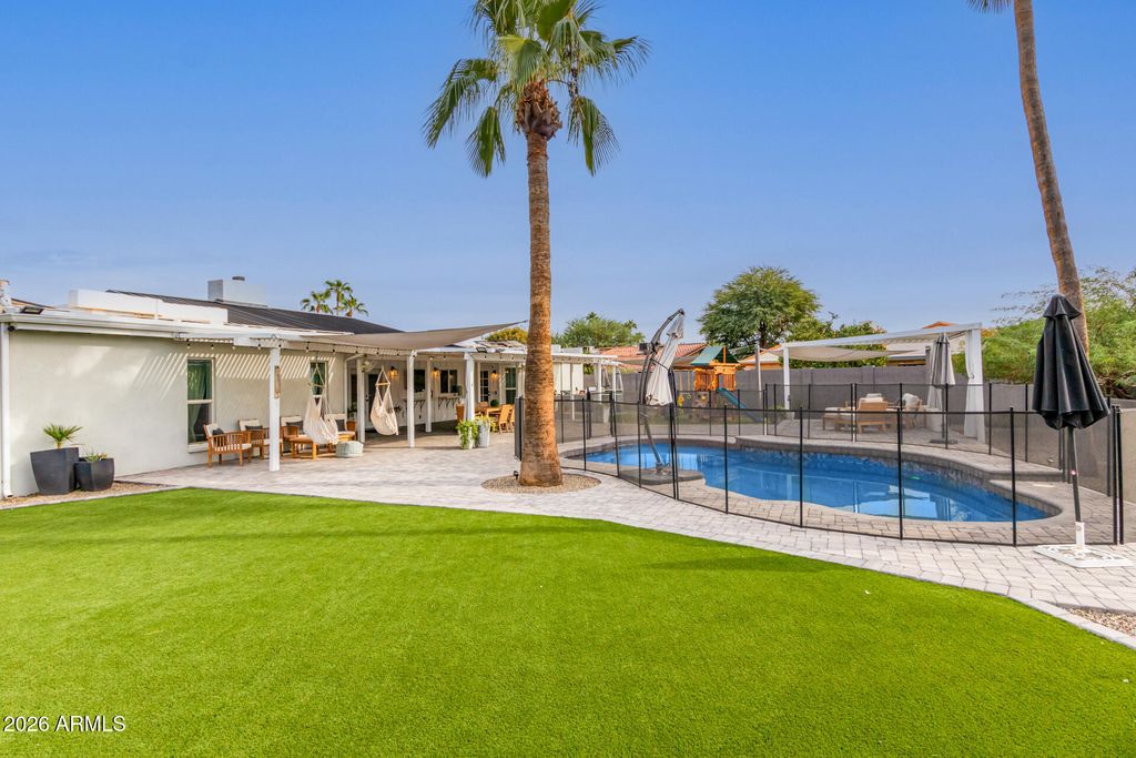 Image 67 of property listing at 14426 N 55TH Place, Scottsdale, AZ 85254