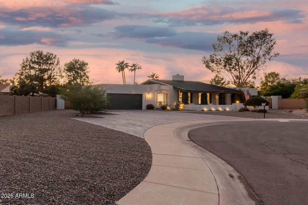 Image 91 of property listing at 14426 N 55TH Place, Scottsdale, AZ 85254
