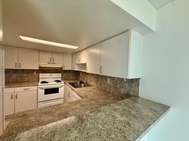 323 Gulfstream Road, Dania Beach, FL 33004