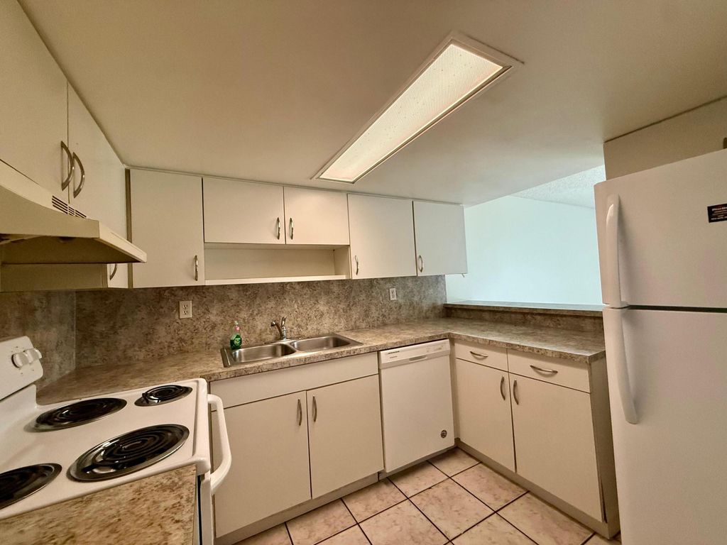 323 Gulfstream Road, Dania Beach, FL 33004