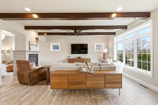 2505 Genevieve Way, Waunakee, WI 53597