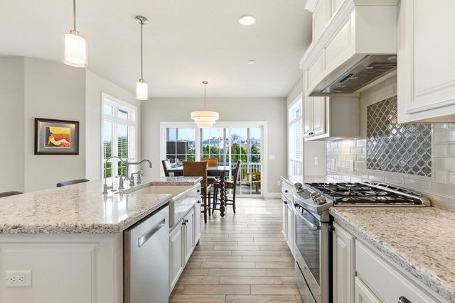 2505 Genevieve Way, Waunakee, WI 53597