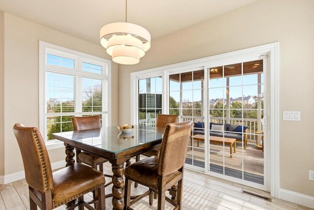 2505 Genevieve Way, Waunakee, WI 53597