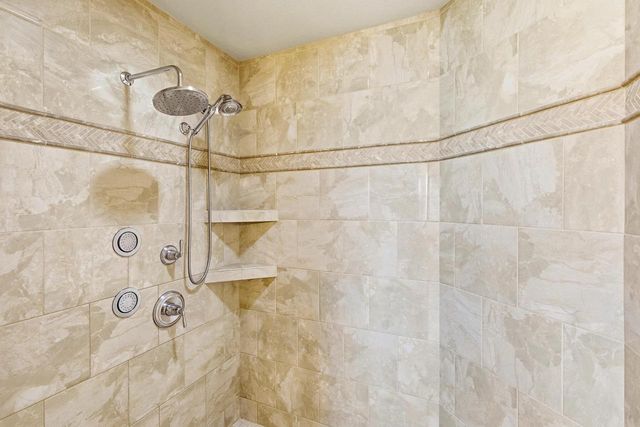 2505 Genevieve Way, Waunakee, WI 53597