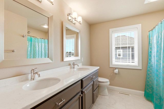 2505 Genevieve Way, Waunakee, WI 53597