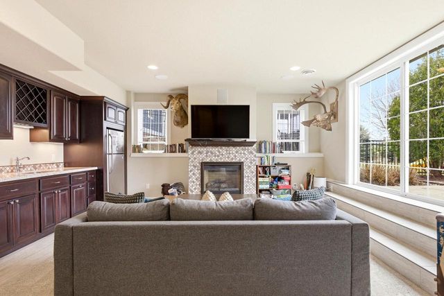 2505 Genevieve Way, Waunakee, WI 53597