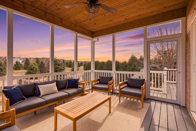 2505 Genevieve Way, Waunakee, WI 53597