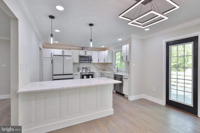 26530 FOREST HALL DR, Mechanicsville, MD 20659
