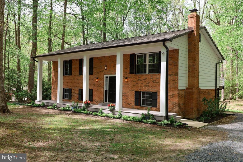 26530 FOREST HALL DR, Mechanicsville, MD 20659