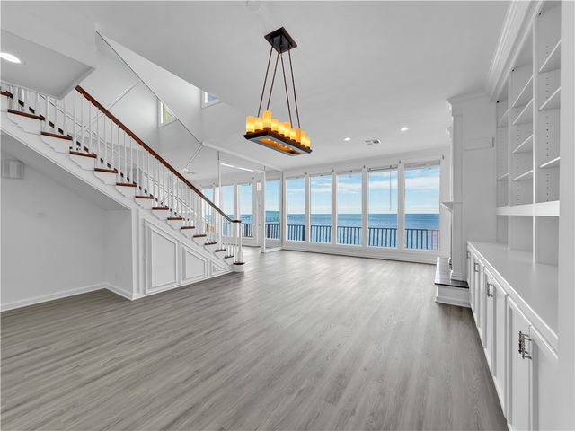 4454 Ocean Dr 4, Corpus Christi, TX 78412