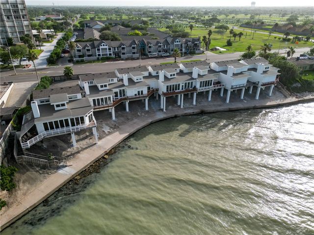 4454 Ocean Dr 4, Corpus Christi, TX 78412