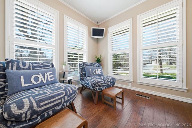 7135 S Columbia Avenue, Tulsa, OK 74136