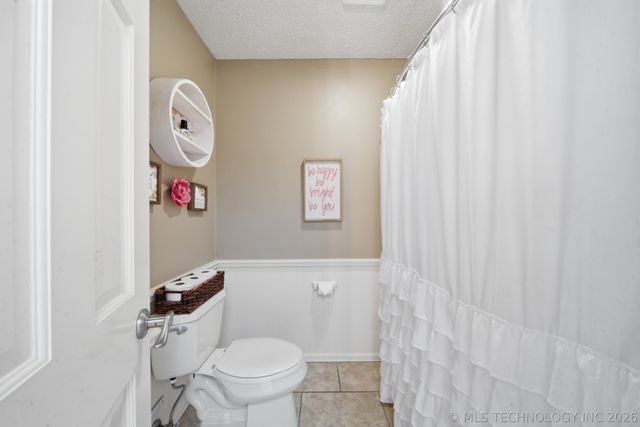 7135 S Columbia Avenue, Tulsa, OK 74136