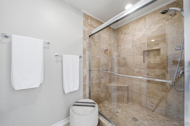 7135 S Columbia Avenue, Tulsa, OK 74136