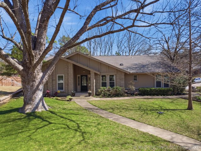 7135 S Columbia Avenue, Tulsa, OK 74136