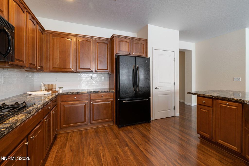 Image 6 of property listing at 9083 Cabin Creek Trail, Reno, NV 89523