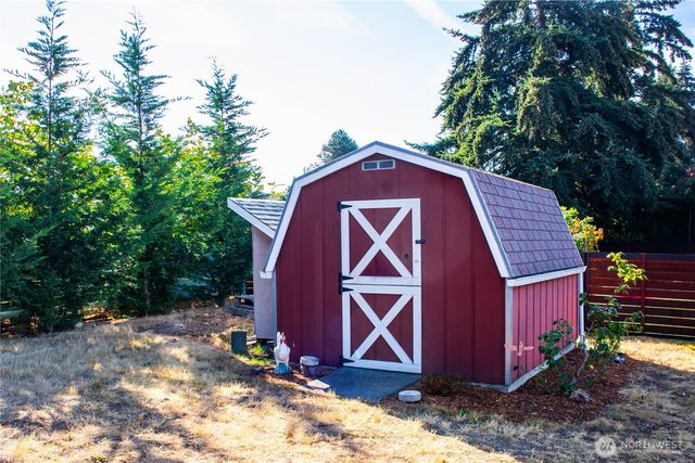 650 Jefferson Avenue NE, Renton, WA 98056