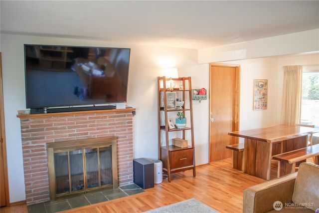 650 Jefferson Avenue NE, Renton, WA 98056