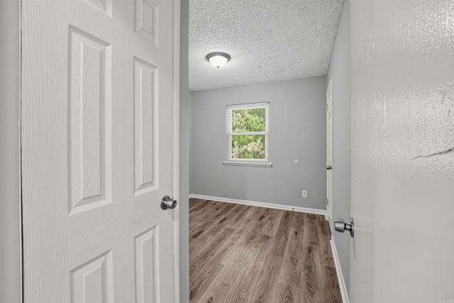 16 Sheffield Drive, Little Rock, AR 72209