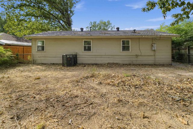 16 Sheffield Drive, Little Rock, AR 72209