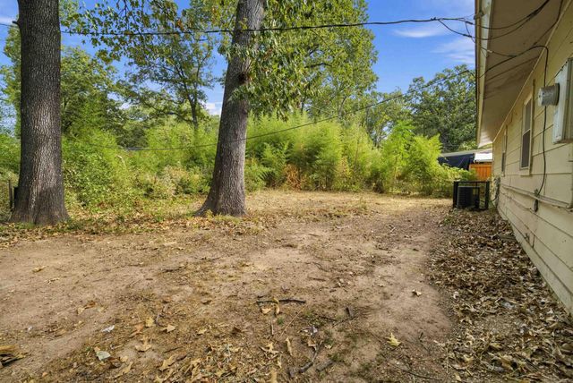 16 Sheffield Drive, Little Rock, AR 72209