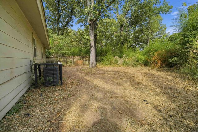 16 Sheffield Drive, Little Rock, AR 72209
