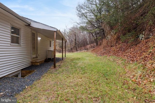 1940 NEWPORT ROAD, Newport, PA 17074