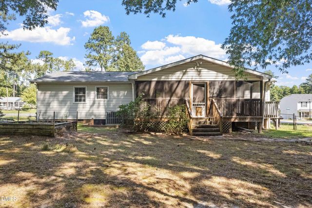 105 Stratford Drive, Wendell, NC 27591